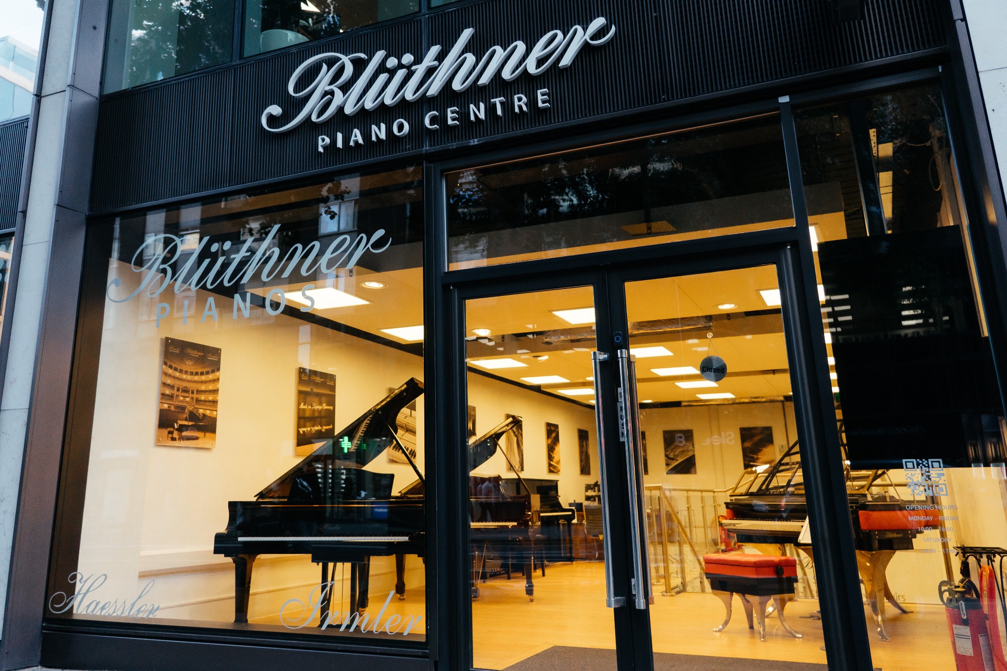 Blüthner Piano Centre in London